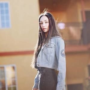 Meet your Posher, Gina